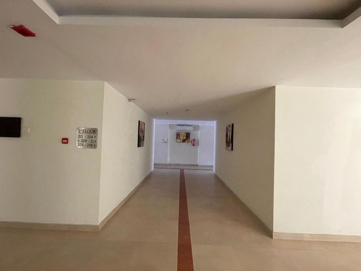 Hotel Yamuna Adur Eksteriør billede