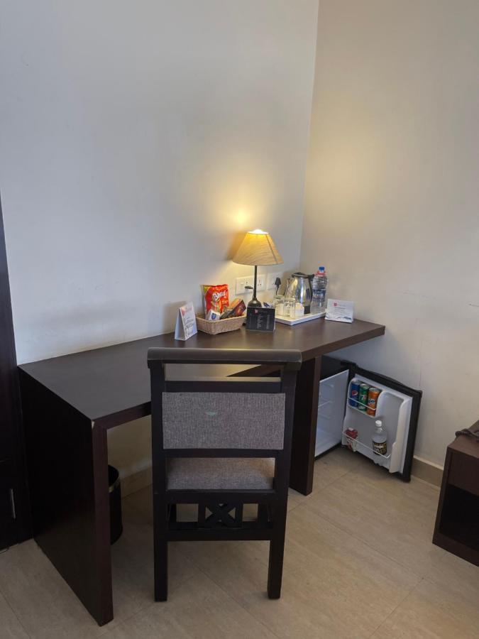 Hotel Yamuna Adur Eksteriør billede